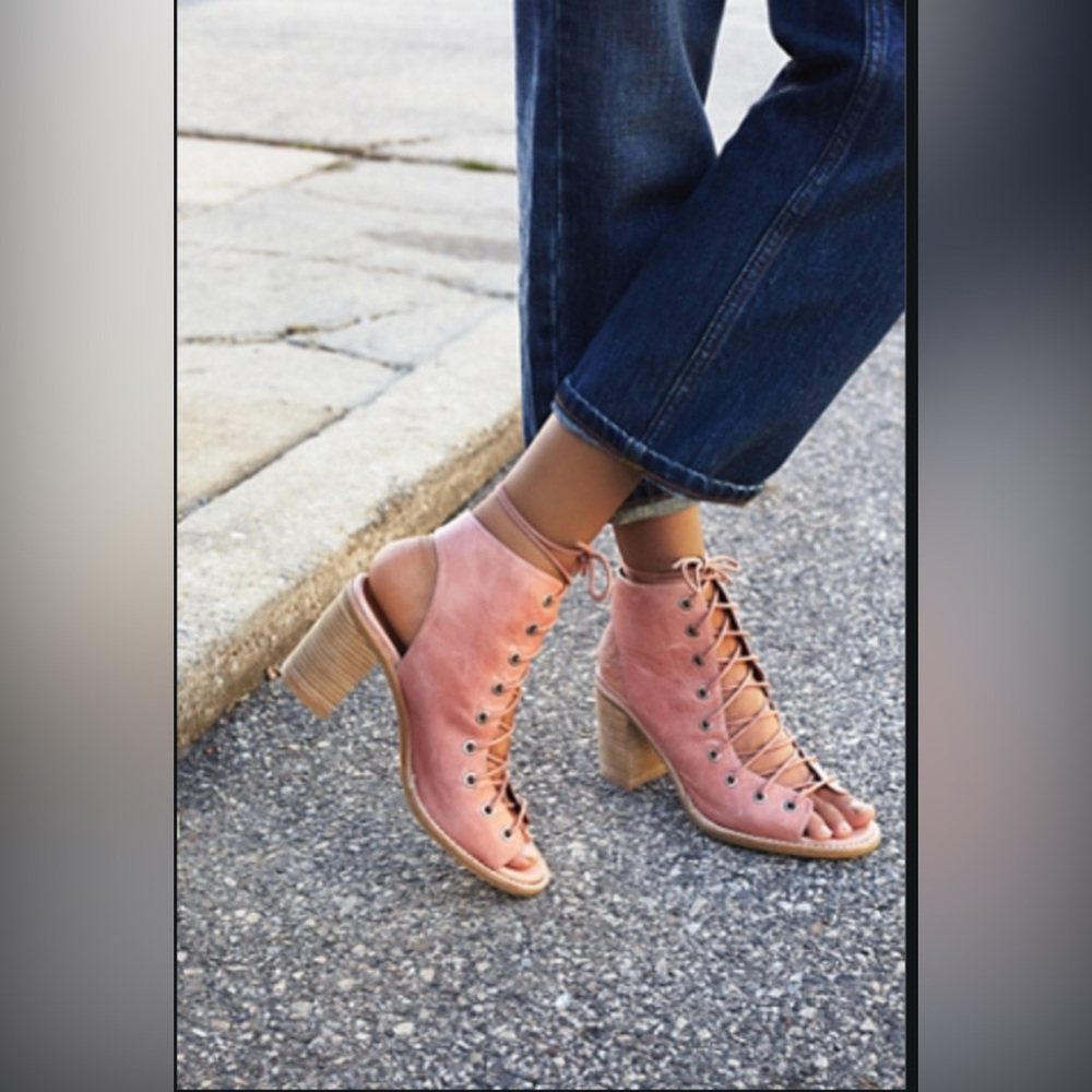 Jeffrey Campbell Free People Minimal Laceup Shoe, size 8, Pink/Rose
